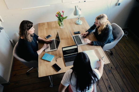 ©Photo de CoWomen sur Unsplash