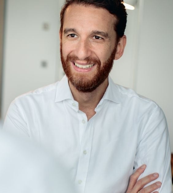 consultant-images-1513692717-ab5f6bf58a81d8a66eaccb084f8a6aea-CROP-1200x630